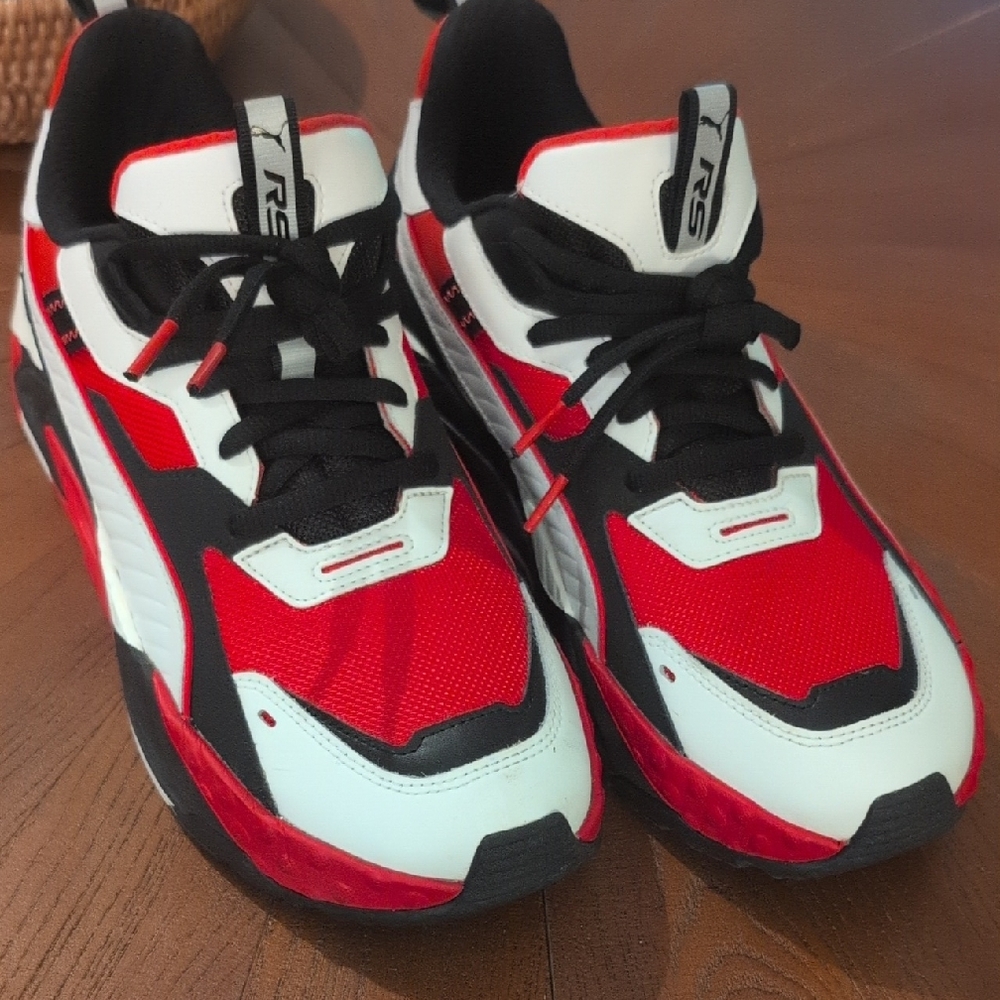 New, Never Worn Puma RS 391655-01 Super Red Sz 11